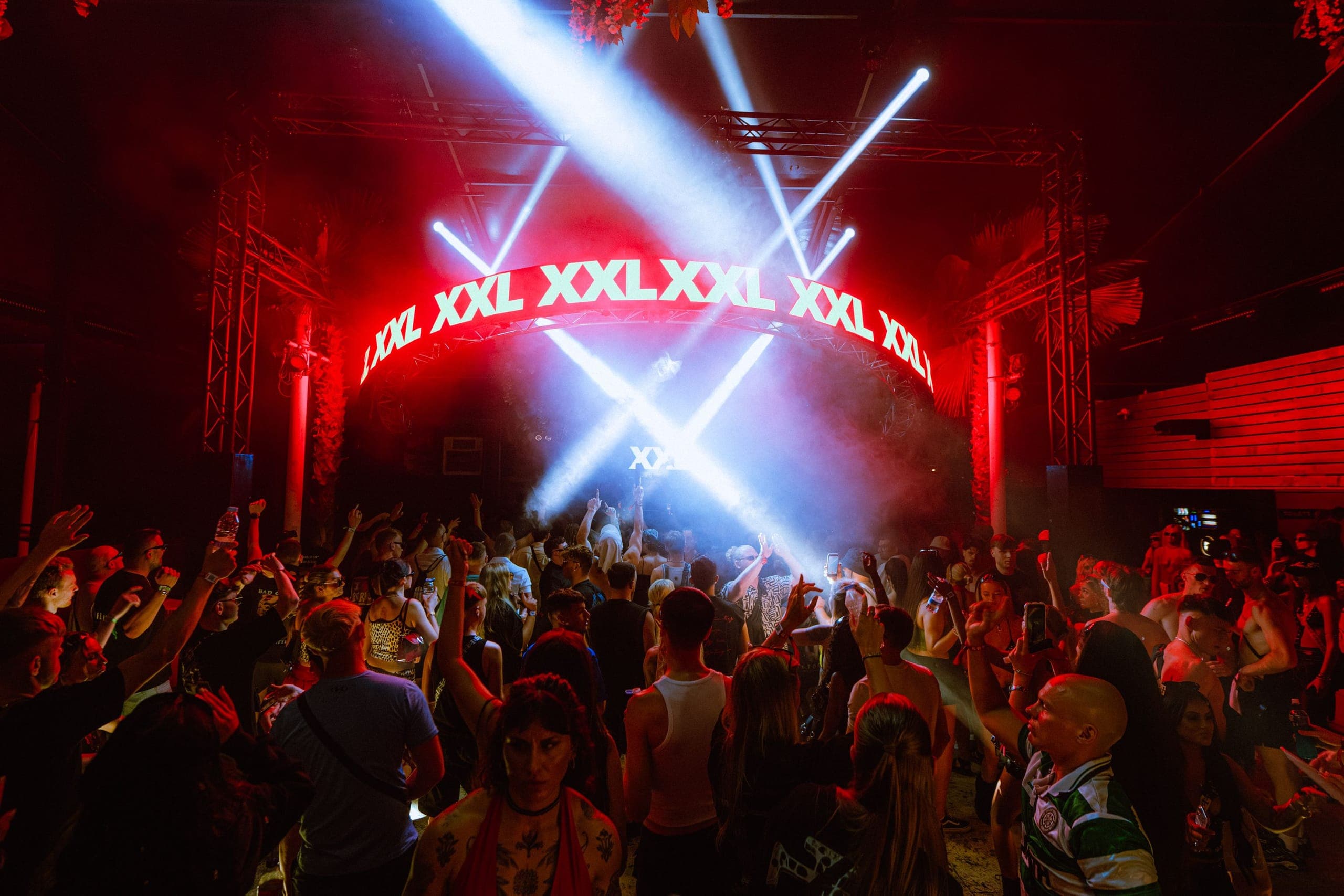 XXL MALTA still 13