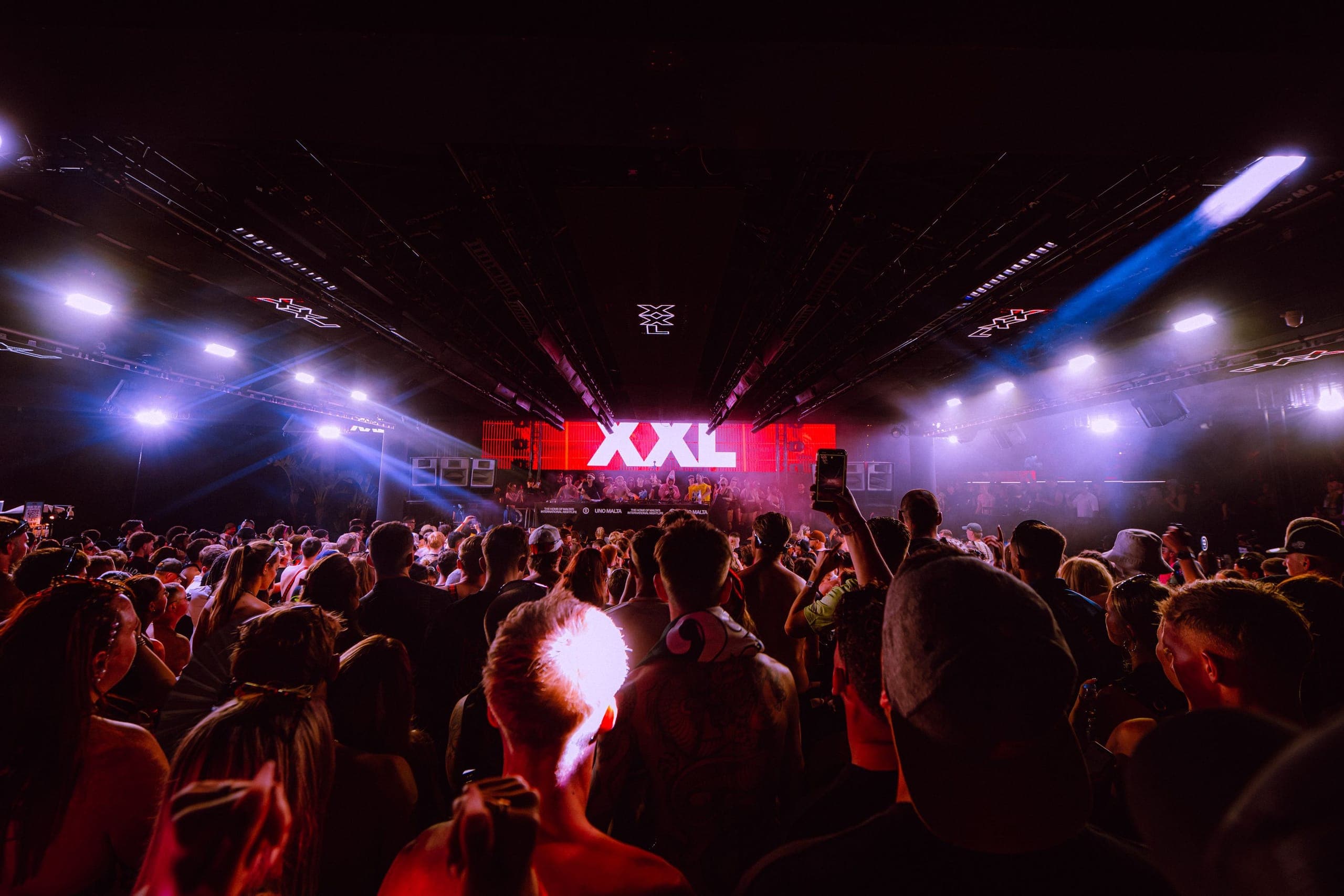 XXL MALTA still 16